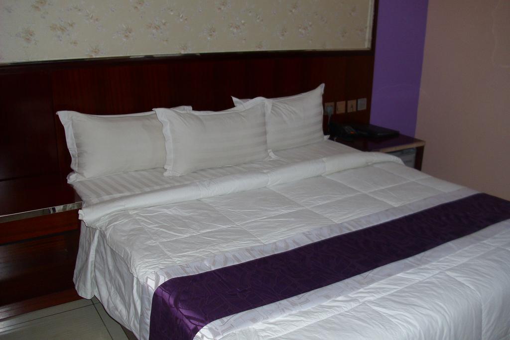 Grand Venice Transit Apartments Лагос Номер фото