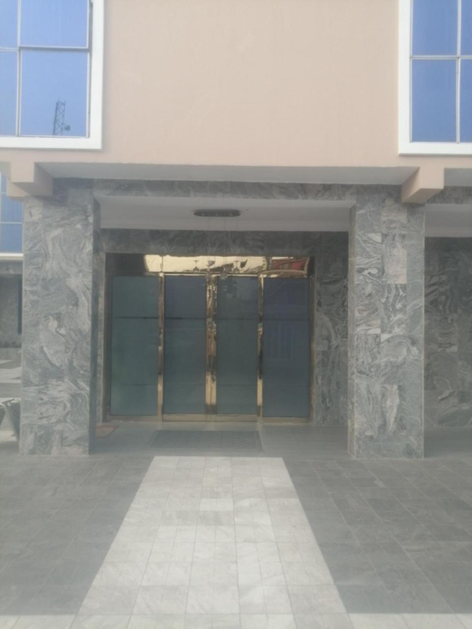 Grand Venice Transit Apartments Лагос Экстерьер фото